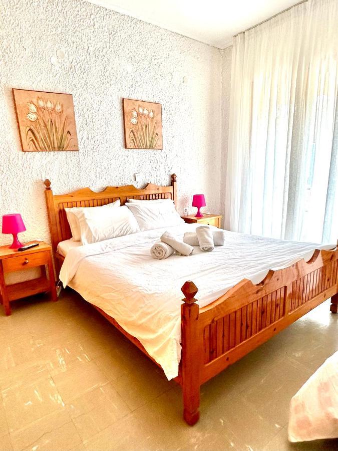Katerina Apartments Neos Pirgos Phòng bức ảnh